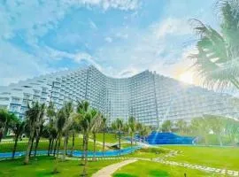 Happy Beach Seaview Condotel at The Arena Cam Ranh Resort