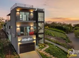 Casa Luna Amarillo - Your Pacific Escape!