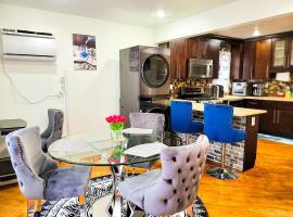 Osas Luxury Stay, hotel v Queensu