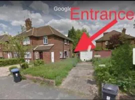 2 bedrooms maisonette Byfleet