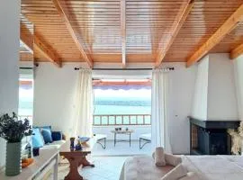 Moonstone Seafront Suite