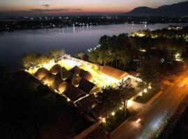 SEA SAND RESORT, hotel di Kampot