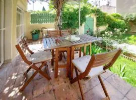 1 Bedroom Cozy Apartment In Toulon