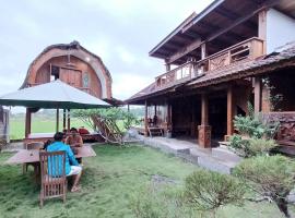 Bujak Permai Villa Matahari Lombok NTB, hotell i Praya