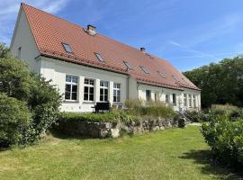 Ferienhaus alte Dorfschule Dolgen, hôtel avec piscine à Dolgen