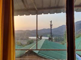 Hotel - Morni Lake Club, hotel en Panchkula