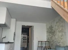 L'entre deux M