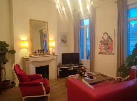 Chez l'habitant, propose Grande chambre Vieux port Marseille