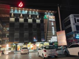Hotel Lee Grand, hotel in Pālanpur