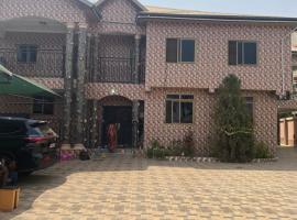 Tse Addo: Accra'da bir tatil evi