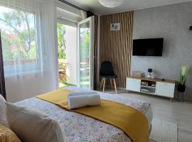 A Bring&aacute;s Apartman 2