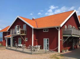 Fin lägenhet med balkong - Centralt o bra läge, alojamiento en la playa en Käringön