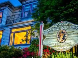 Clementine's Guest House & Vacation Rentals