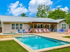 Private Pool & Hot Tub! Charming Hill Country Home Minutes to Wineries/Shops!