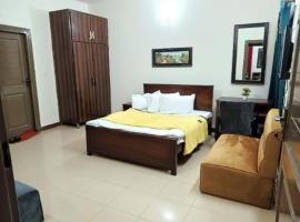 Capital Guest House, Islamabad near Bahria Town , Rawalpindi, hotell sihtkohas Rawalpindi