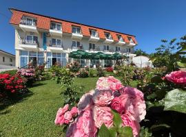 Complex Turistic Perla, Hotel in 2 Mai