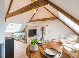 Studio Charmant -Cœur de Lannion, hotel v destinaci Lannion
