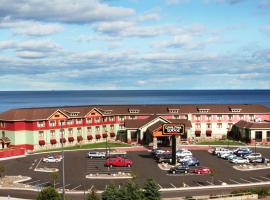 Canal Park Lodge: Duluth şehrinde bir otel