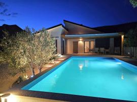 Grebaštica में, होटल Little Big Villa