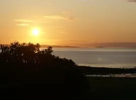 Te Puru Beach Lodge
