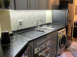 Porto Matrouh بورتو مطروح，位于马特鲁港的公寓式酒店