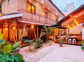 Intoy's Place, hotel poblíž významného místa Pláž Danao, Panglao