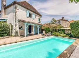 4 Bedroom Stunning Home In Escos