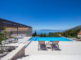 Villa Filia, ξενοδοχείο σε Tucepi
