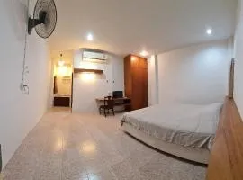 Banchang home village