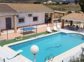 VILLA RURAL CON PISCINA PRIVADA