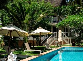 Koh Samui Resort & Restaurant - Villa Giacomelli, guest house in Taling Ngam Beach
