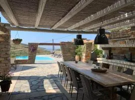 Relax Joy Villa - Easy Beach Access 150m Away