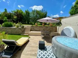 Maison chic avec Jacuzzi & Jardin Paisible