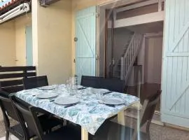 Maison cabine mezzanine 6 couchages PORT LEUCATE NATURISME PL070-104