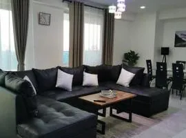 Cityview Penthouse 10th, With Rooftop Pool