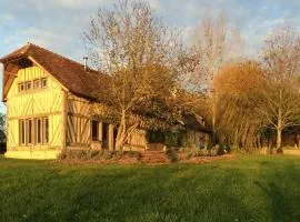Maison XVIIIe avec vue panoramique exceptionnelle - 12 pers au coeur du Pays d'Auge