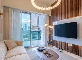 Stylish high floor apartment with Burj View