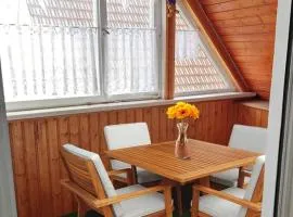 Wohnung Beth im Dachgeschoss mit Balkon
