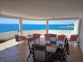 Villa Magia sul Mare, хотел в Петркане