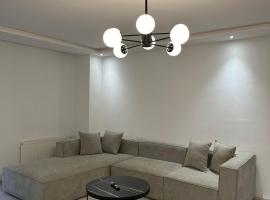 Glamorous Spacious 3BR at Jardin de Carthage Tunis, hotel in Sidi Daoud
