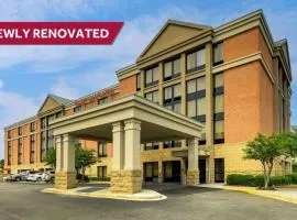 Drury Inn & Suites Birmingham Lakeshore Drive、バーミングハムのペット同伴可ホテル
