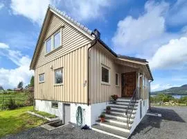 Amazing Home In Vikebygd With Wifi