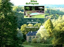 Les Gîtes du Fraysse, au paradis des oiseaux, khách sạn ở Montignac