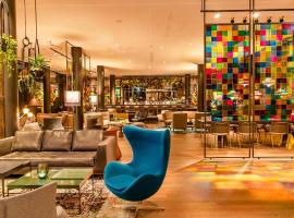 Motel One Köln-Neumarkt、ケルンのホテル