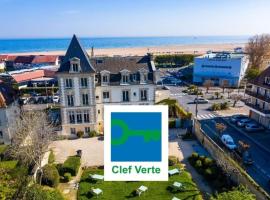 La Villa Andry – hotel w mieście Ouistreham