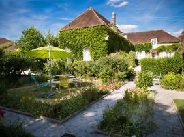 Aux Charmes de Maintenon, hotel di Maintenon