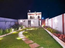 ํ์ฐ์ ์์นํ ํธํ
Airport Inn