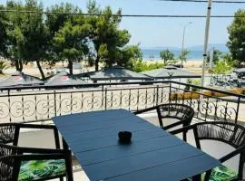 SeaViewApartment