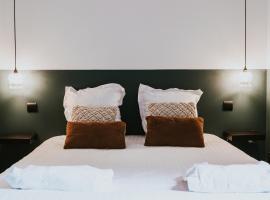 Appartement Bel Air - Piscine - jacuzzi, hotel v destinaci Criel-sur-Mer
