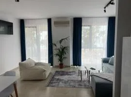 Andrras Beach House Beachfront Apartment with Sea View